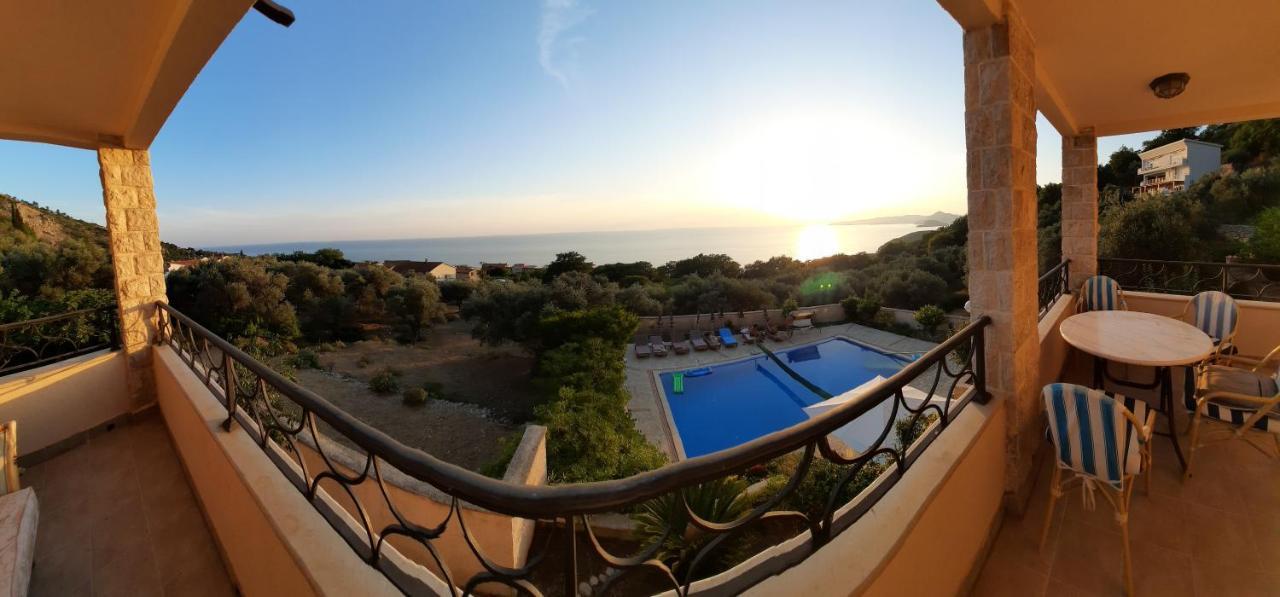 Villa Lipski Ilha Sveti Stefan Exterior foto